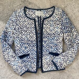Hinge Quilted Printed Jacket